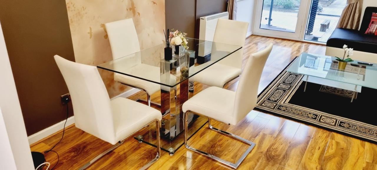 Double King Suite, Canary Wharf Waterfront Londres Exterior foto